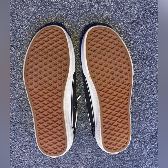 Black Vans Old Skool - Picture 4 of 4